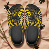 Classic Clogs Skull of Pharaoh Striped Background